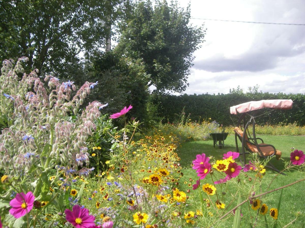 La Ferme Le Merger Bed & Breakfast La Ferté-Gaucher Eksteriør bilde